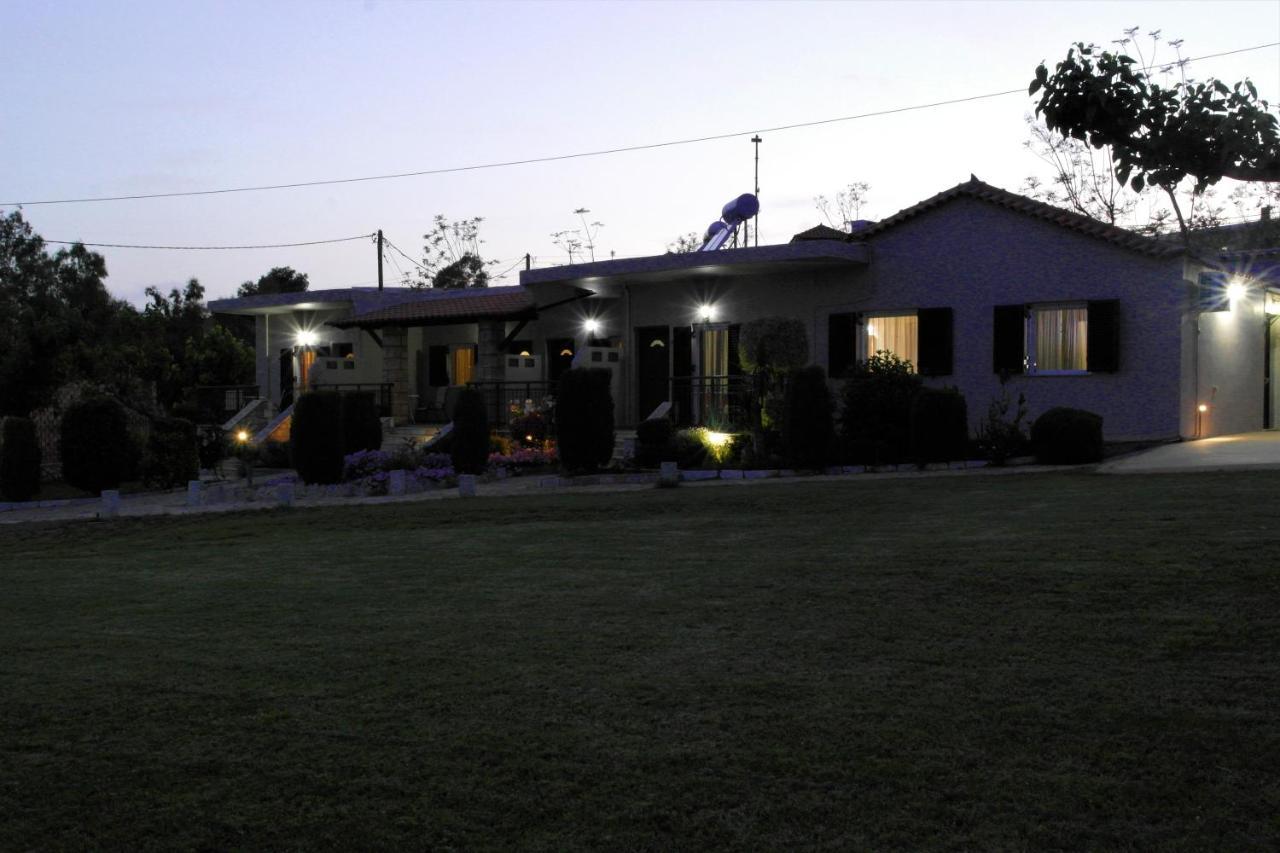 Voulas Apartments Stoupa Bagian luar foto