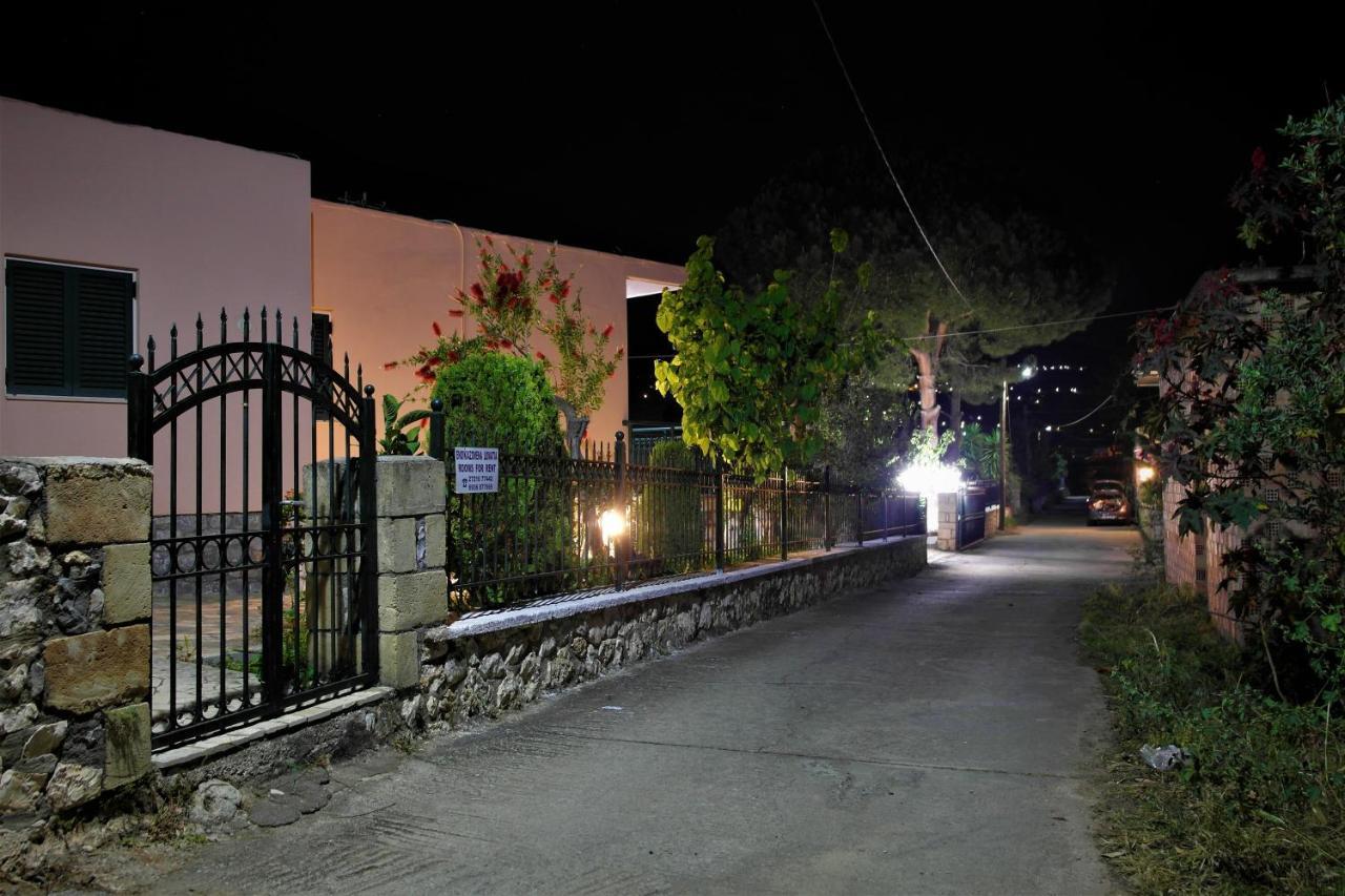 Voulas Apartments Stoupa Bagian luar foto
